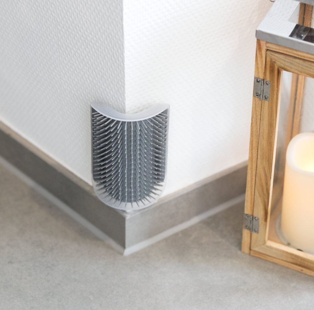 Массажная щетка угловая для кошек, серая 8х13см